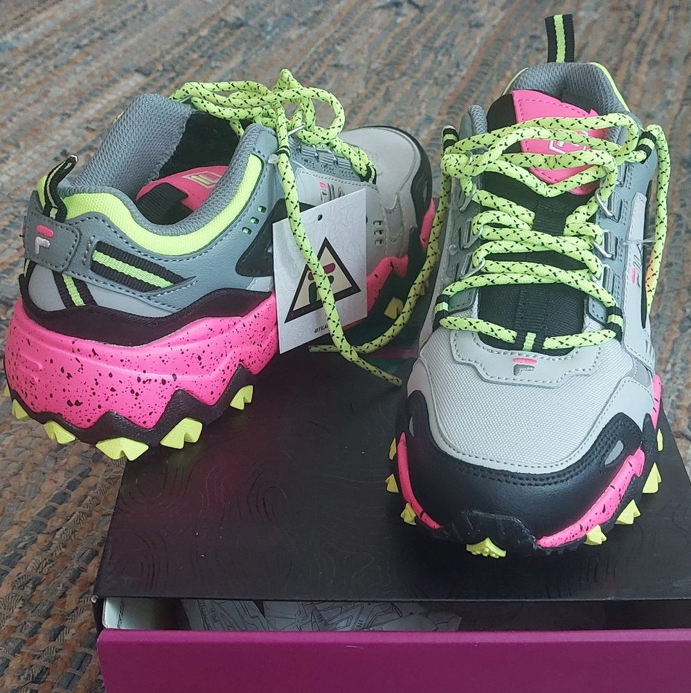 New Fila cross trainer/trail sneakers